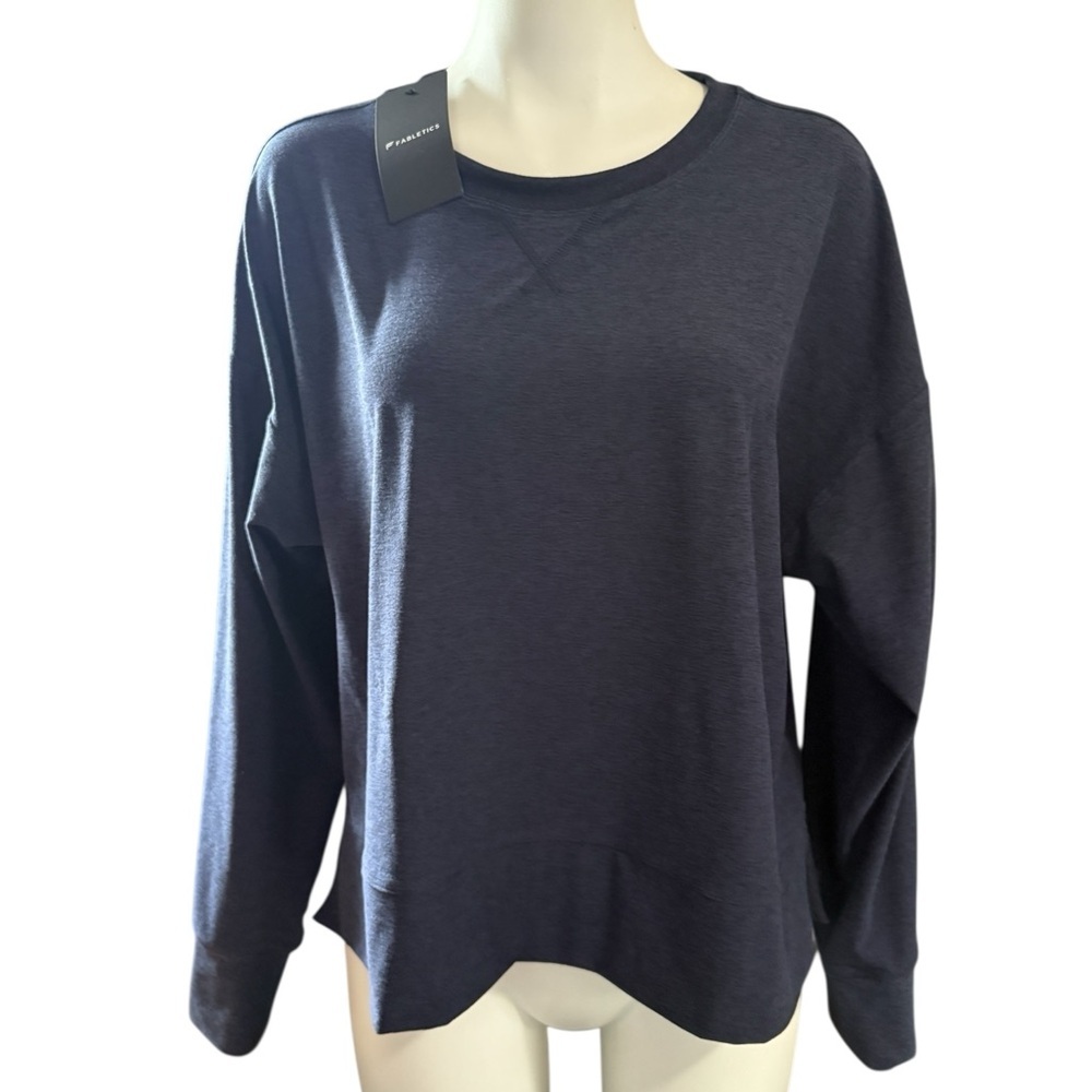 NWTS Fabletics Navy Blue Crewneck Sweatshirt, size M